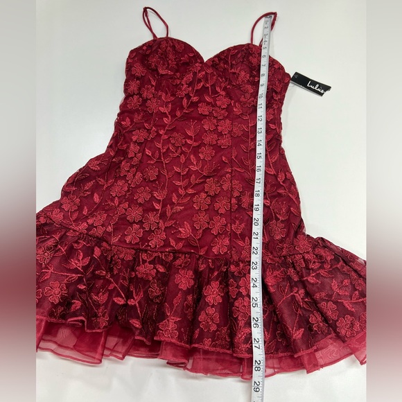Lulu’s Lavish Lifestyle Burgundy Embroidered Ruffled Mini Dress New With Tags XS - Picture 7 of 15